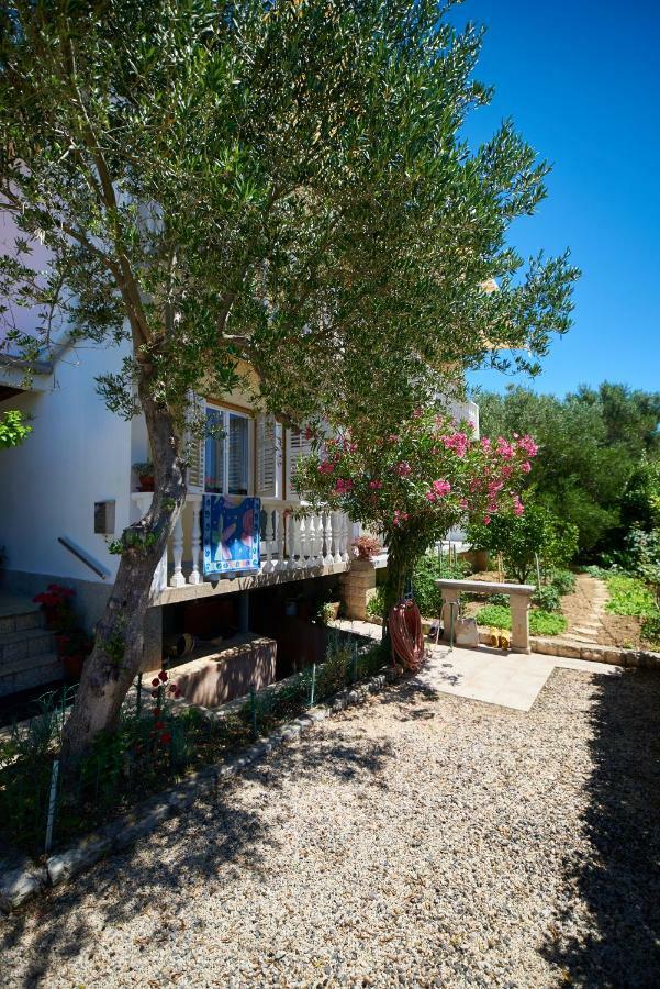 Balen Guest House Rab Town Exterior foto